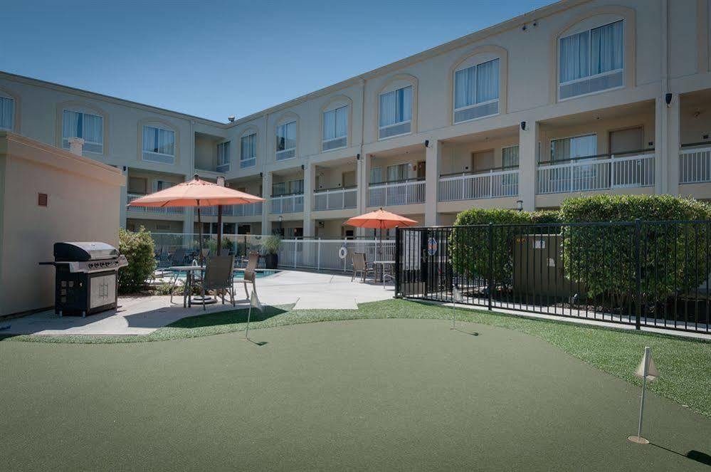 Best Western Plus Rancho Cordova Inn Exteriér fotografie